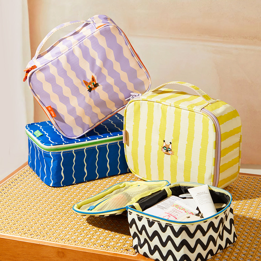 Travel Kit: Toiletry Bag